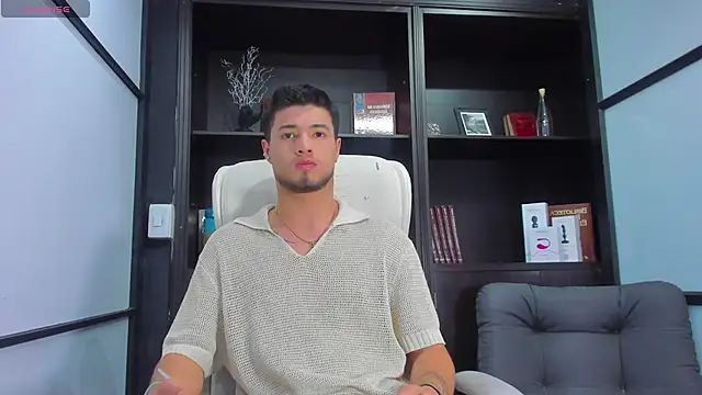 Snapshot of EdwardRoss_ chatting on January 31, 7:29 pm EdwardRoss  online show from January 31, 7:29 pm