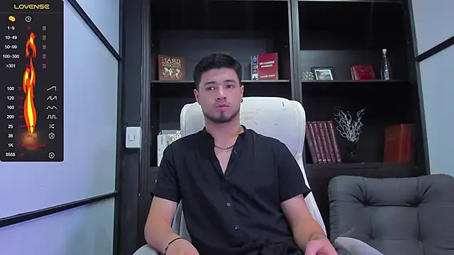 Snapshot of EdwardRoss_ chatting on January 6, 7:56 pm EdwardRoss  online show from January 6, 7:56 pm