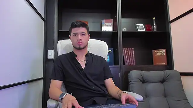 Snapshot of EdwardRoss_ chatting on January 29, 7:22 pm EdwardRoss  online show from January 29, 7:22 pm
