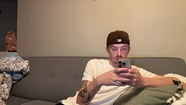 younghungginger online show from November 13, 12:04 am