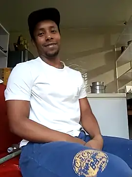 Snapshot of AlejoKhalifa_ chatting on October 7, 9:19 pm AlejoKhalifa  online show from October 7, 9:19 pm