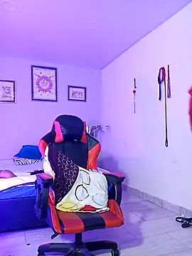 Snapshot of AlejoKhalifa_ chatting on October 6, 5:06 pm AlejoKhalifa  online show from October 6, 5:06 pm