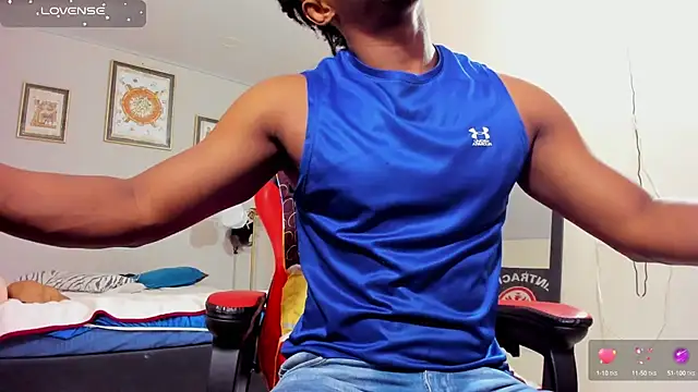 Snapshot of AlejoKhalifa_ chatting on October 14, 12:01 pm AlejoKhalifa  online show from October 14, 12:01 pm