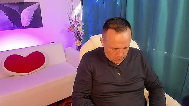 FERDIGNAN0329 online show from November 18, 6:55 pm