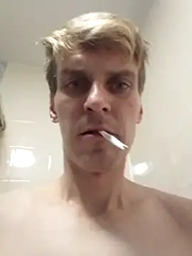 Mrleitenant online show from December 15, 10:29 pm