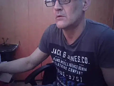 Lia Y PatrickX online show from March 3, 11:55 pm