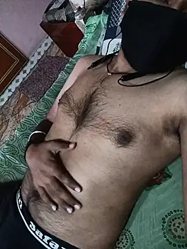 Pussy lover 33 online show from May 22, 4:17 am