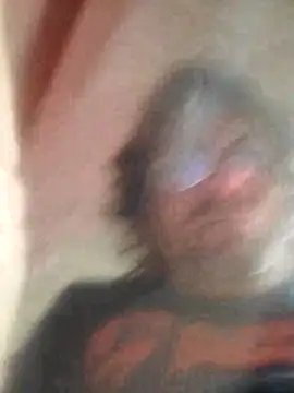 Snapshot of WillCum4Unow chatting on October 1, 2:32 pm WillCum4Unow online show from October 1, 2:32 pm