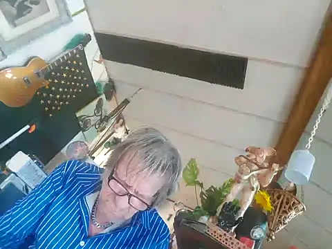 Snapshot of WillCum4Unow chatting on January 29, 9:50 pm WillCum4Unow online show from January 29, 9:50 pm