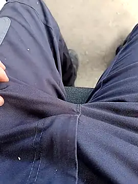 Snapshot of vadszex31 chatting on March 12, 10:26 am vadszex31 online show from March 12, 10:26 am