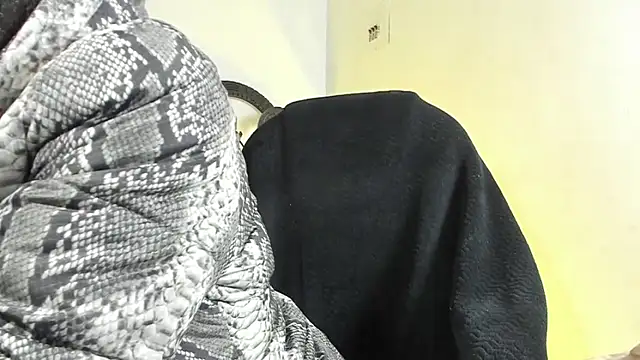 sebas rose online show from December 18, 1:51 pm