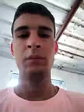 Snapshot of Avelics chatting on February 26, 6:42 pm Avelics online show from February 26, 6:42 pm