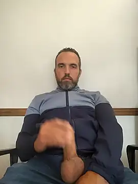 leon3875 online show from February 4, 3:40 pm