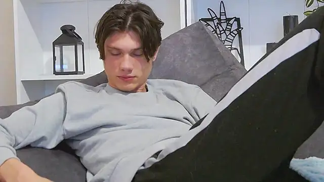 CalvinCay online show from March 4, 3:11 am