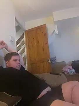 Lukeyboy027 online show from March 22, 9:10 pm