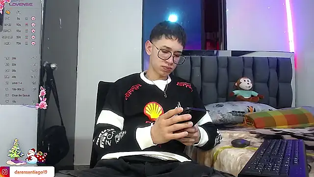 Snapshot of Mr_daren_ chatting on December 31, 4:57 pm Mr daren  online show from December 31, 4:57 pm