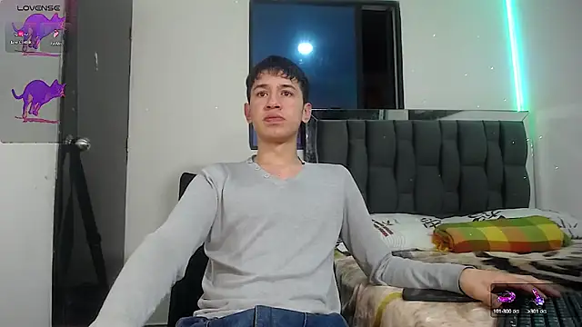 Snapshot of Mr_daren_ chatting on February 5, 6:04 pm Mr daren  online show from February 5, 6:04 pm