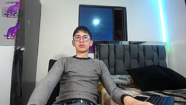 Snapshot of Mr_daren_ chatting on February 1, 5:58 pm Mr daren  online show from February 1, 5:58 pm