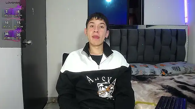 Snapshot of Mr_daren_ chatting on March 4, 5:56 pm Mr daren  online show from March 4, 5:56 pm