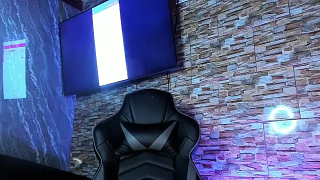 Seth Owner online show from December 4, 1:53 pm