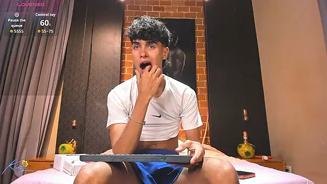 andrewortix online show from March 8, 10:36 pm