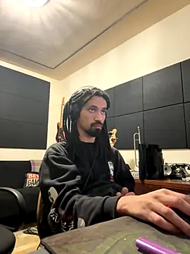 hotcamboy420 online show from November 11, 5:45 am