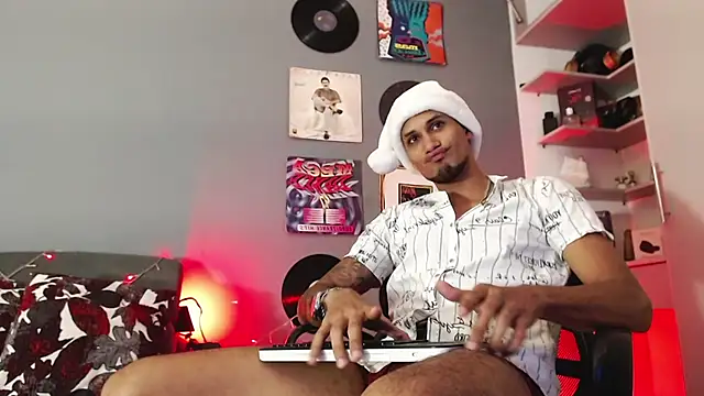 MagnusFrost online show from December 24, 4:22 am