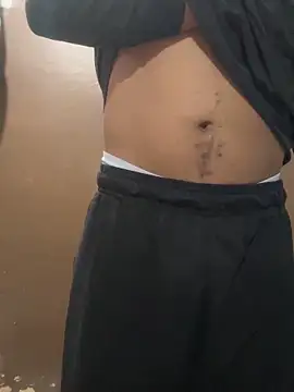 Snapshot of Luis455gomez chatting on March 16, 8:32 pm Luis455gomez online show from March 16, 8:32 pm