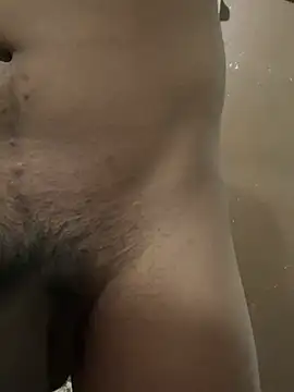 Snapshot of Luis455gomez chatting on January 25, 2:47 am Luis455gomez online show from January 25, 2:47 am