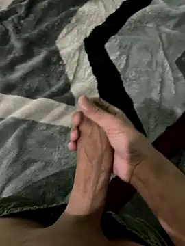 Snapshot of noovin20cm chatting on October 1, 4:11 pm noovin20cm online show from October 1, 4:11 pm