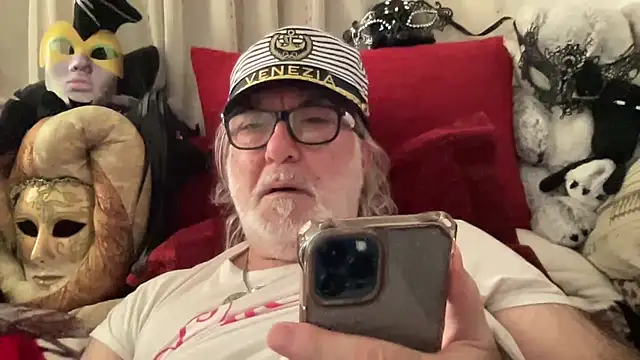 EroticVenetian online show from April 1, 11:34 am