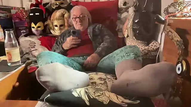 EroticVenetian online show from February 12, 8:53 am