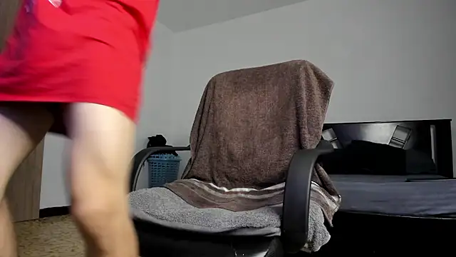 TristanWoods online show from April 16, 11:32 am