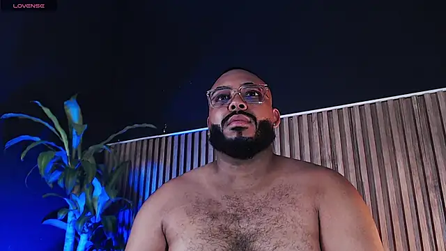 Snapshot of DilanJonnes_ chatting on January 27, 8:39 pm DilanJonnes  online show from January 27, 8:39 pm