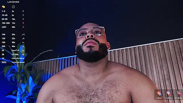 Snapshot of DilanJonnes_ chatting on January 16, 11:48 pm DilanJonnes  online show from January 16, 11:48 pm