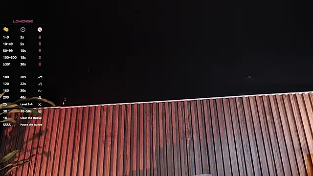 Snapshot of DilanJonnes_ chatting on October 24, 10:11 pm DilanJonnes  online show from October 24, 10:11 pm