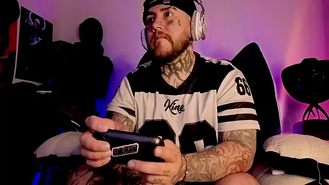 Ash gusbig online show from February 16, 1:36 am