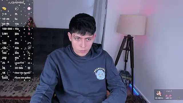 MyLatinHotBoys online show from December 18, 11:56 am