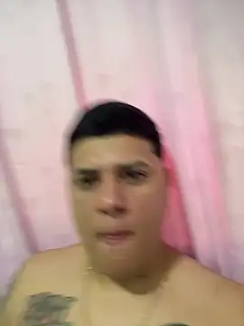Jefrey0298 online show from May 18, 6:45 pm