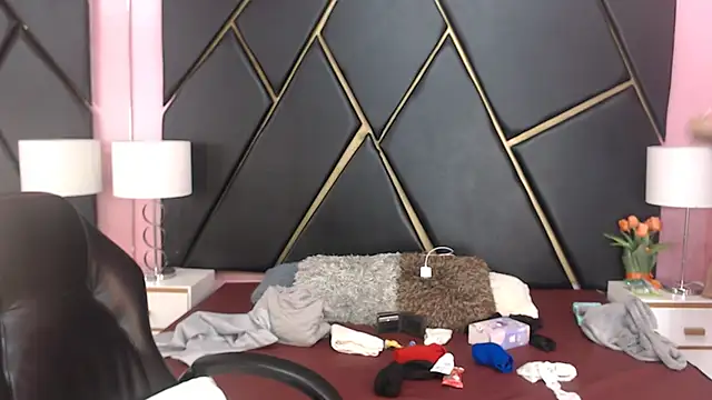 MilanZaire online show from September 24, 11:25 pm