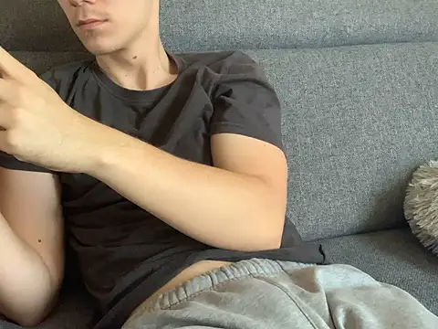 Honeeymaster online show from October 5, 9:35 am