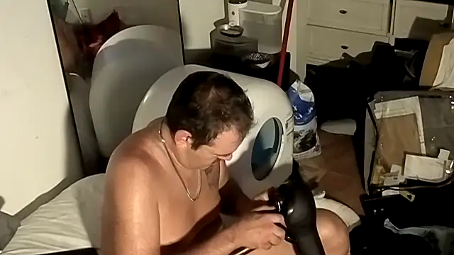 badboybrad11 online show from August 7, 7:59 am