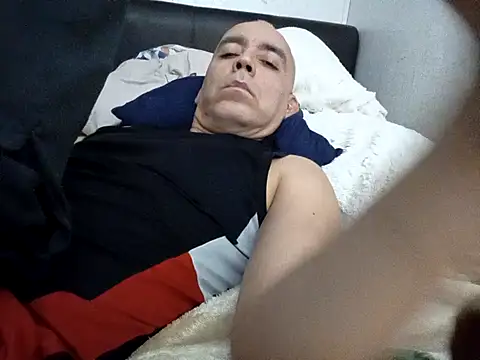 Xoc8  online show from November 18, 11:36 am