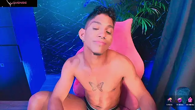 Palo santo online show from February 8, 7:07 pm