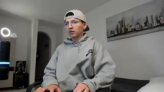 a lejandro 0 8 online show from March 11, 10:51 am