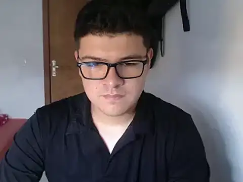 Plug Control online show from April 5, 3:30 pm