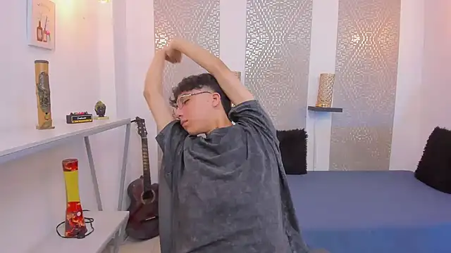 Nikolay Gregori online show from October 31, 4:58 am