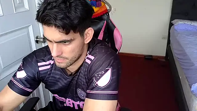 Snapshot of Jackyrose chatting on March 15, 6:10 pm Jackyrose online show from March 15, 6:10 pm