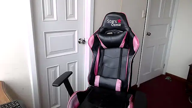 Snapshot of Jackyrose chatting on October 6, 6:12 pm Jackyrose online show from October 6, 6:12 pm