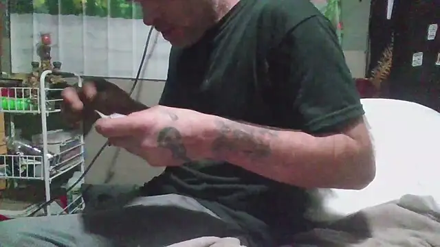 jaxx12369 online show from April 18, 3:41 am